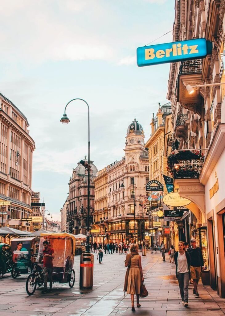 Vienna Travel Guide 2025 | Airport Transfers, Culture & Top Attractions